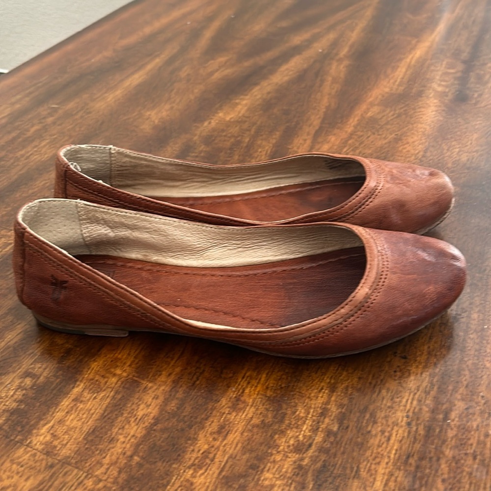 FRYE CARSON BALLET SHOES.